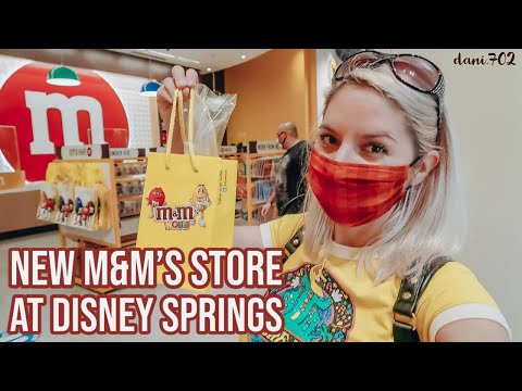 Halloween Arrives at the M&M Store in Disney Springs! 