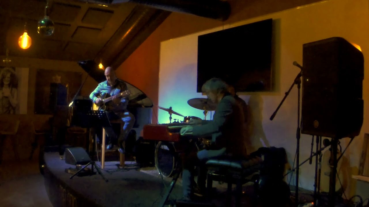 Cookin´ organ - Louis-René Portellano trio.