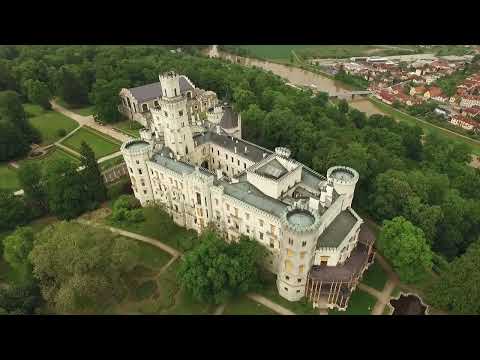 Video: Die schönsten Schlösser in Tschechien. Knochenburg in Tschechien