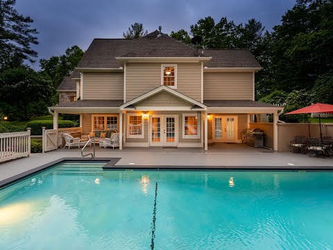 330 Fairway Drive, Hendersonville, NC home video tour
