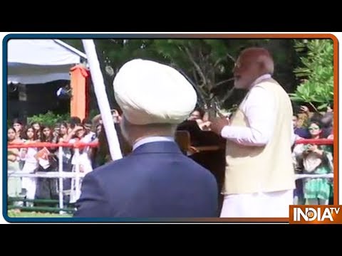 Sri lanka में भारतीय समुदाय से मिले PM Modi कहा दुनिया का भारत को देखने का नजरिया बदला