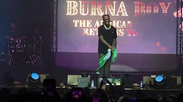 Burna Boy - Wetin Man Go Do (Live in Amsterdam 24/10/2019)