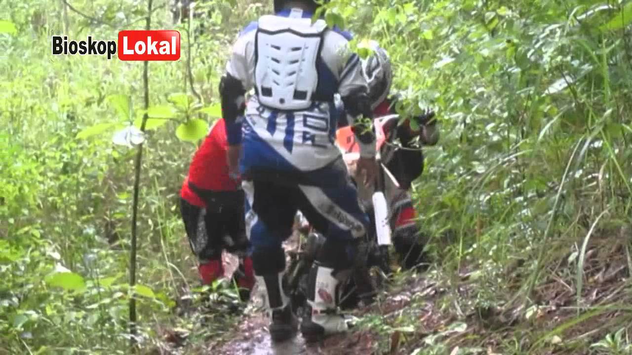 2 Aksi Extreme Kecelakaan Trail Di Tengah Hutan Tapan Trenggalek