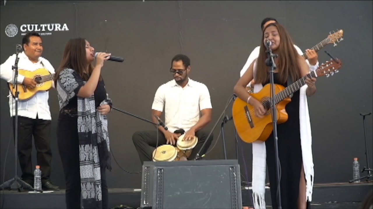 Las Hermanas García - Cantan en vivo 'El chico de mi rosal' en el MNCP (Musical)