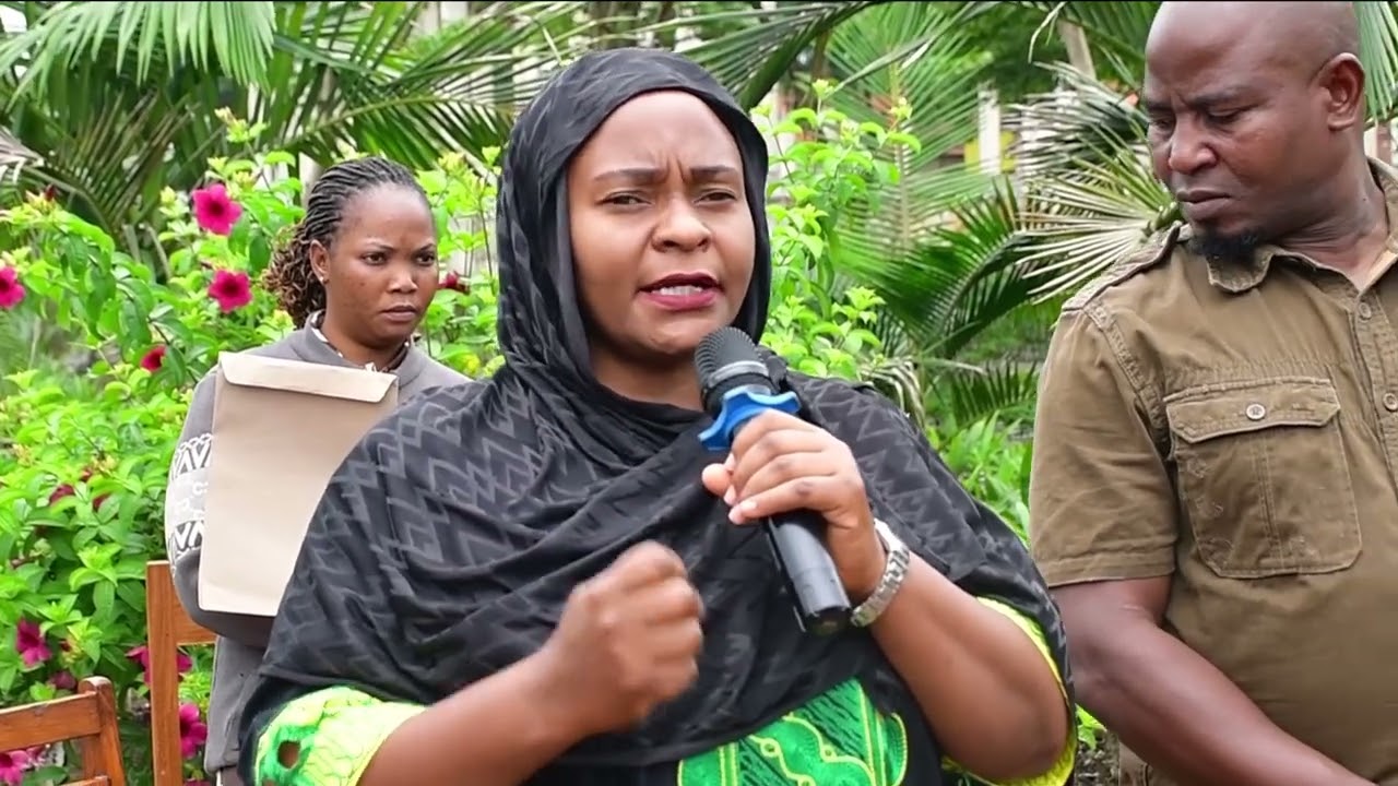 DC JAMILA AWAHIMIZA WAKULIMA WA KOROSHO KUPANDA NA KUITUZA MICHE KWA MANUFAA YA KIUCHUMI