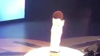 OPRAH FALLING ON STAGE 😂😂 - New 2020 - HILARIOUS
