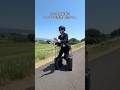 ウキウキで空港へ向かうスーツケースの踊り子 #shorts