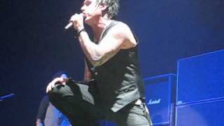 Video thumbnail of "Papa Roach - Hollywood Whore Live"