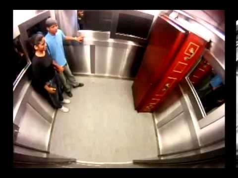 extremely-scary-corpse-elevator-prank-in-brazil