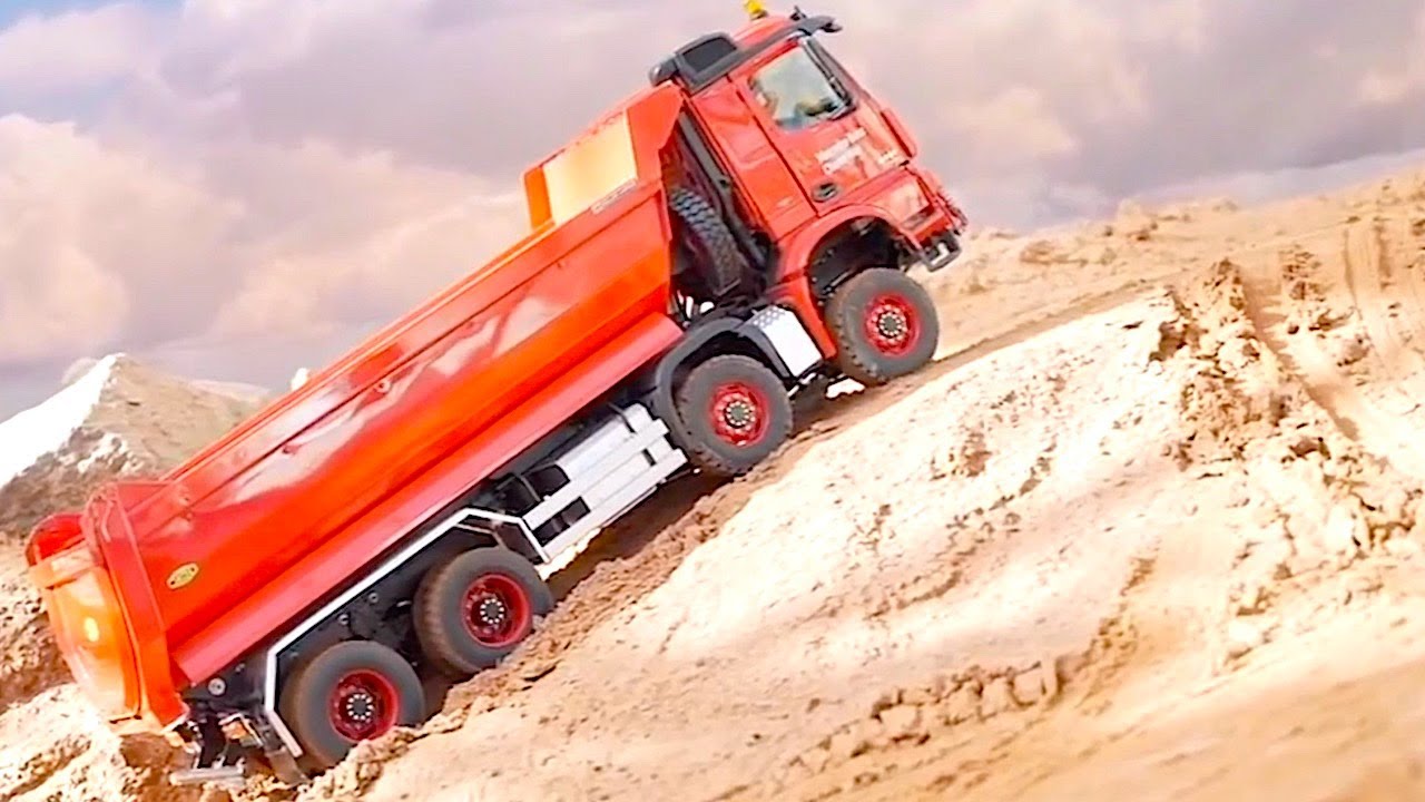 BEST OF RC TRUCK ACTION HILL CLIMBS at the CONSTRUCTIONWORLD Germany YouTube