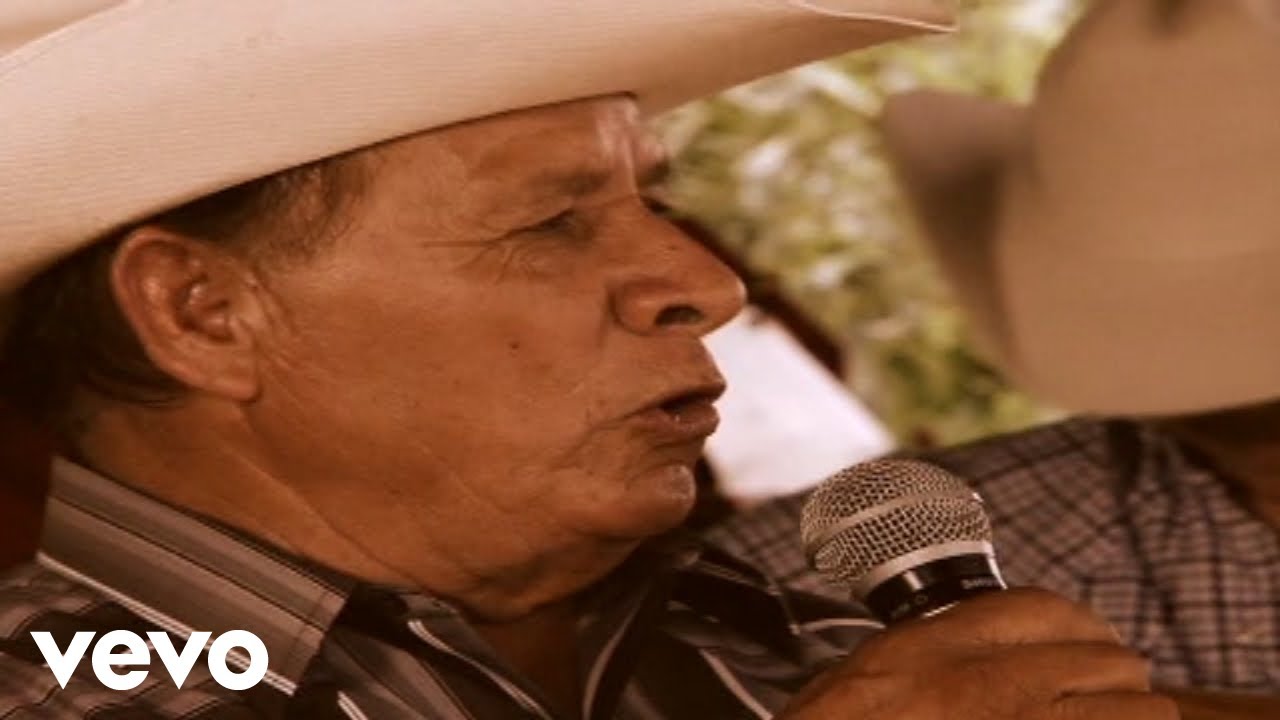 Catarino Leos - Que Suerte La Mía (En Vivo)