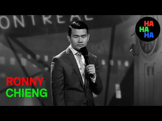 Ronny Chieng - Stéréotypes sur les Asiatiques class=