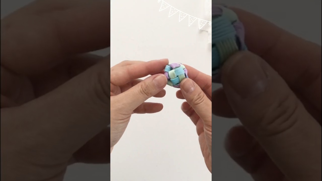 簡単可愛い 花結びのカメさん の作り方 ストラップにも はじめてのエコクラフト クラフトバンド Diy How To Make Paper Band Turtle Youtube