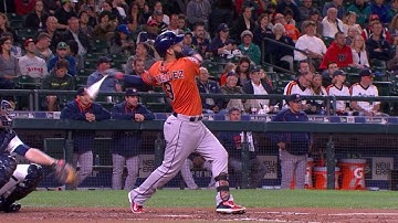 HOU@SEA: Gonzalez ties it up with solo homer in 5th