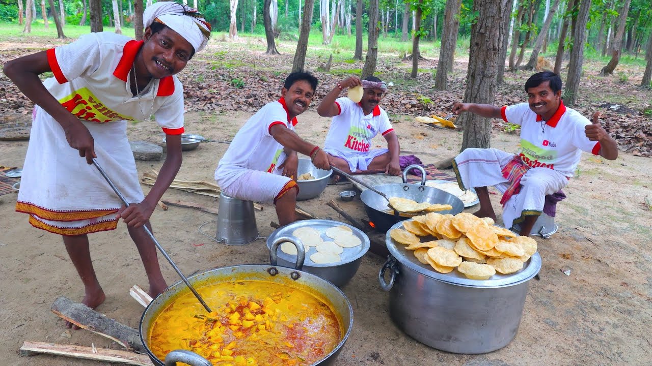 Bengali famous Puri & Paneer Ghugni Recipe | Jamaibabu Special Paneer Ghugni Recipe & Fulko Puri