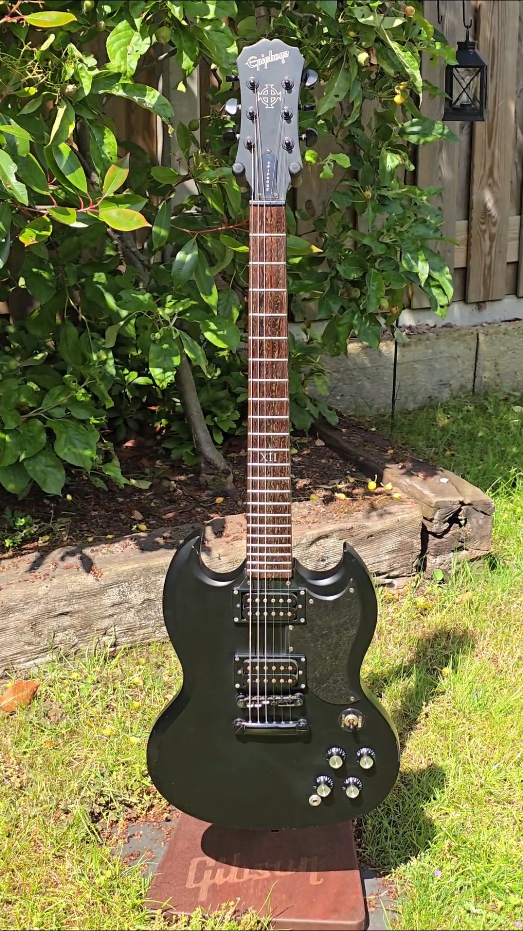 Epiphone SG XⅡ ゴシックシリーズ Epiphone SG 'Gothic' - YouTube