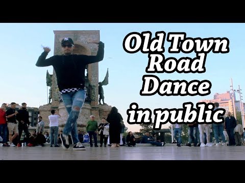 i-danced-to-"old-town-road"-in-public-|-people-were-shocked