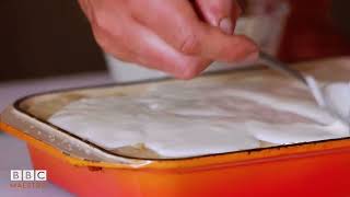 Marco Pierre White Wordlessly Slams The Life Out Of His Vegetarian Lasagna