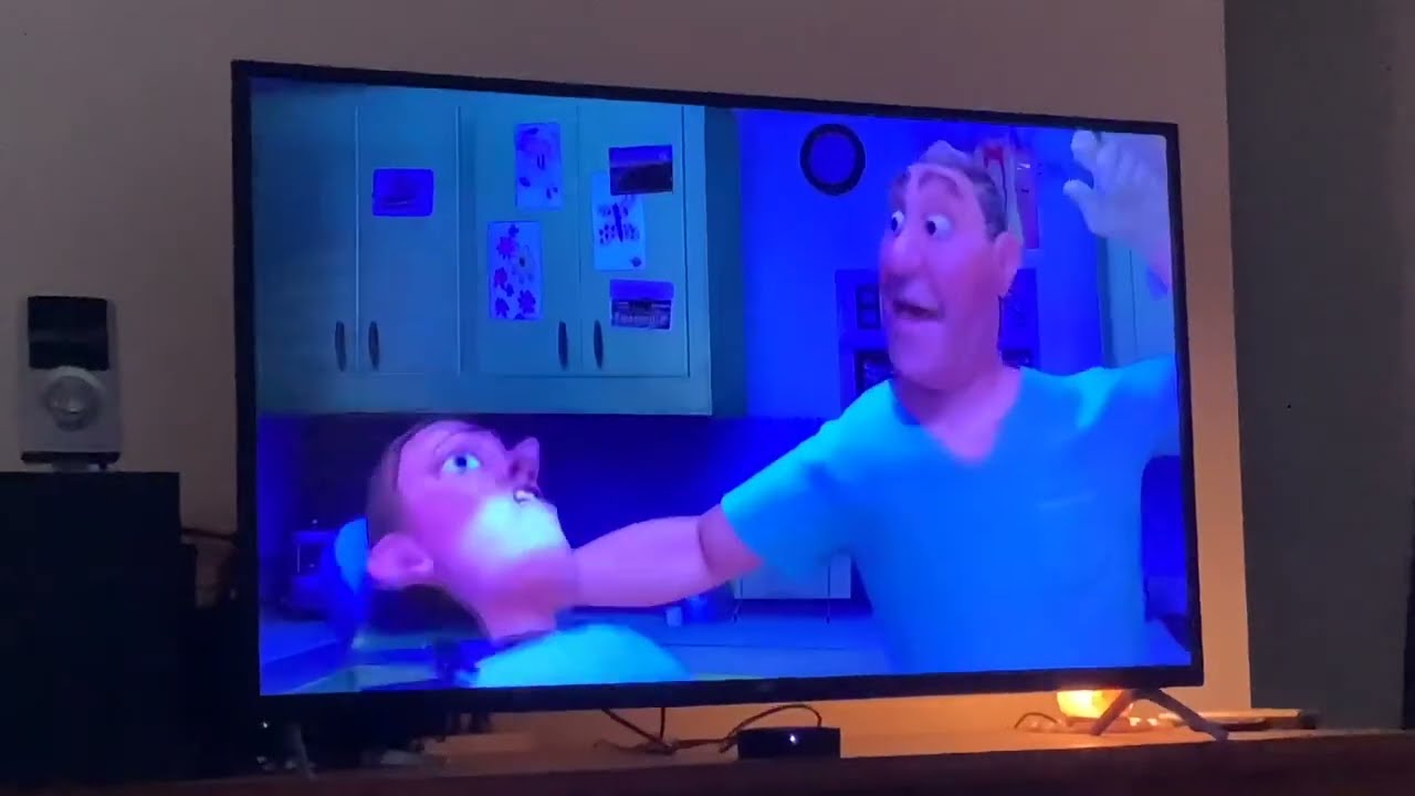 Finding Nemo Nigel Hits The Window