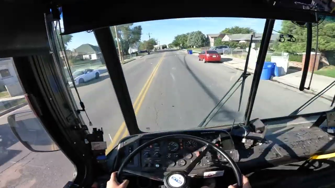 POV City bus drive - 2010 Gillig Low Floor BRT - Cummins ISL - UTA route 525 Midvale Loop