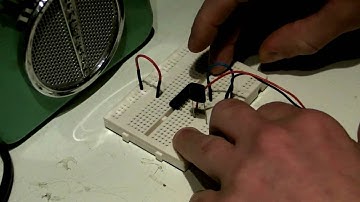 make a CMOS oscillator in under 2 mins