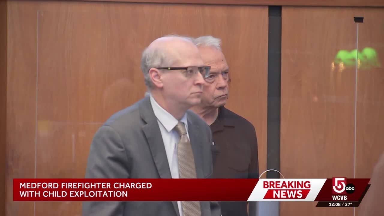 DA: Medford firefighter sent images to someone he believed was 15