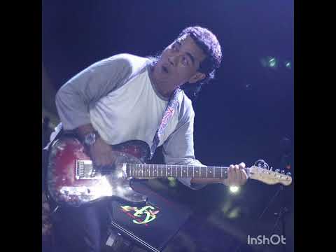 Mus Satira Goreng Lagu Ukays Di Sana Menanti Di Sini Menunggu sambil Promo Konsert Reunion