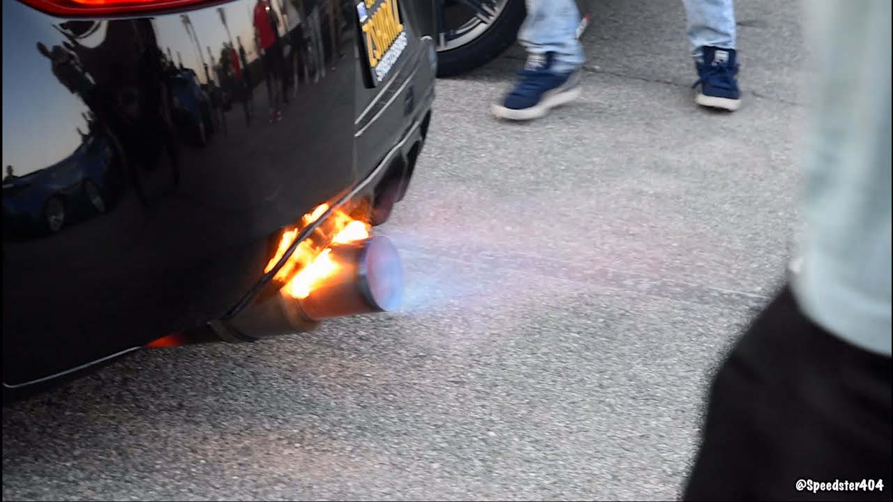 CAR CAUGHT ON FIRE! Nissan 370Z Revving & Shooting Flames YouTube