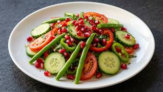 Roter Samt – Salat mit grünen Bohnen, Gurken und Granatapfel