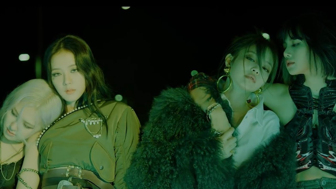 BLACKPINK - Crazy Over You (Reloaded)