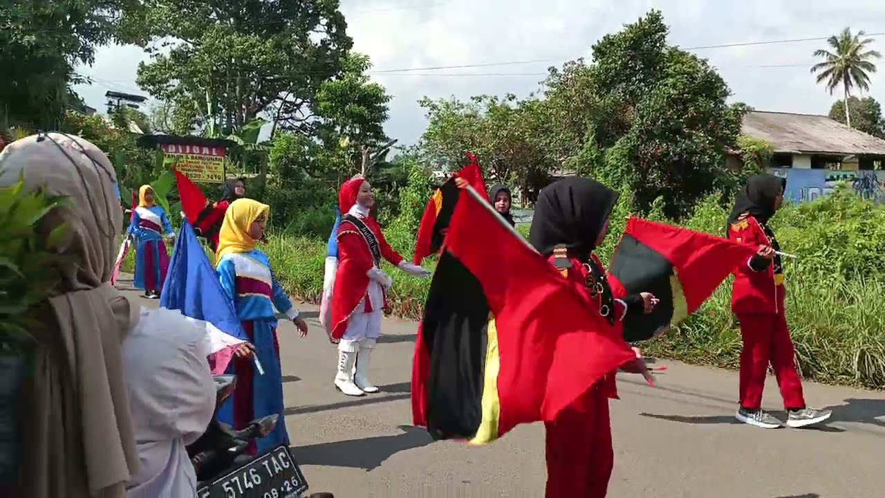 Festival pawai drumband Cihingkik cisaat sukabumi - Sday batosai vlog
