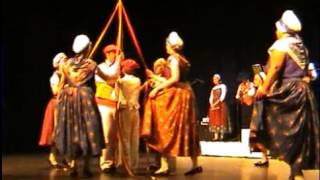 Danse des rubans - La Farandole biterroise
