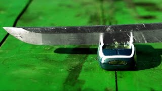 Don't Try Slicing Nokia 3310 with Katana!! - GizmoSlip