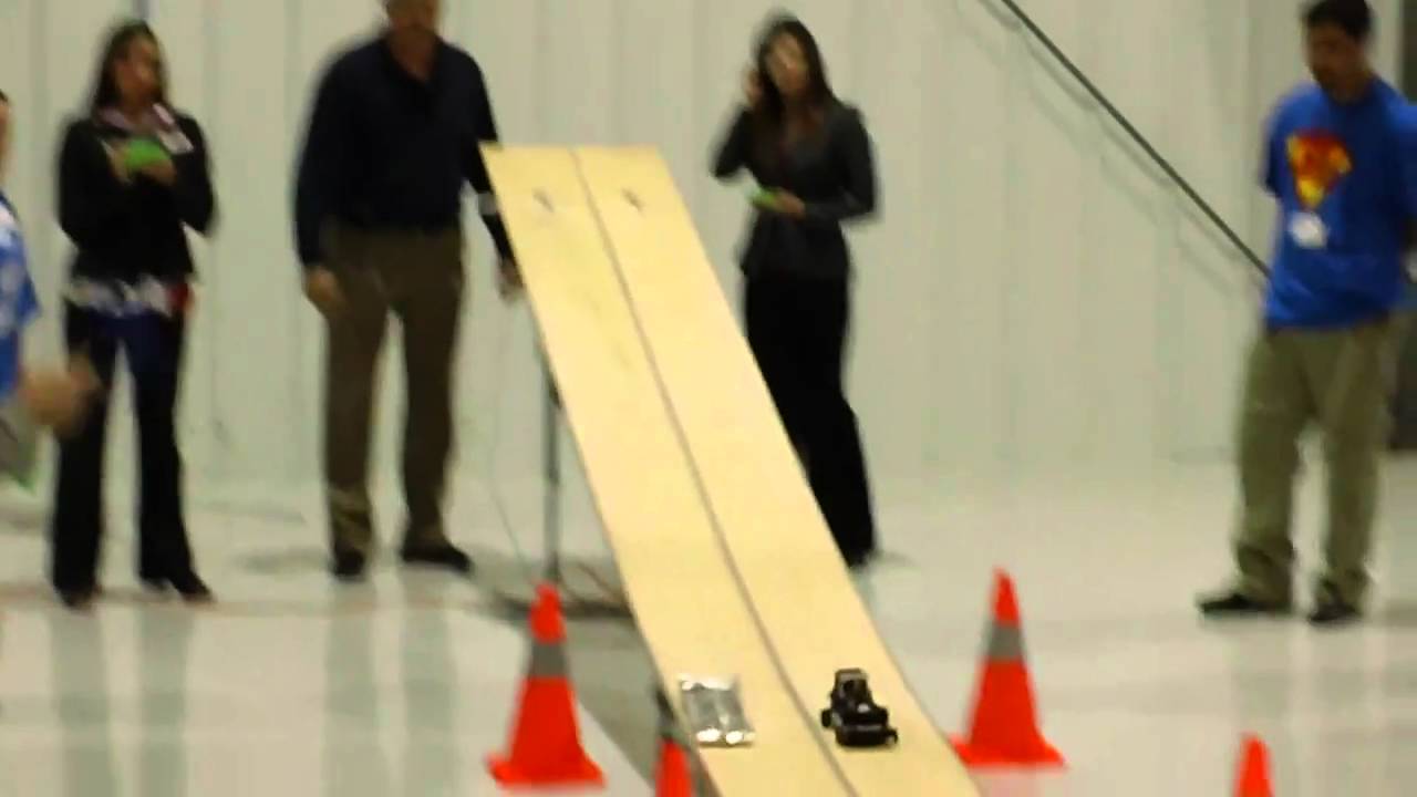 Triad Maintenance Mania Car Race - YouTube