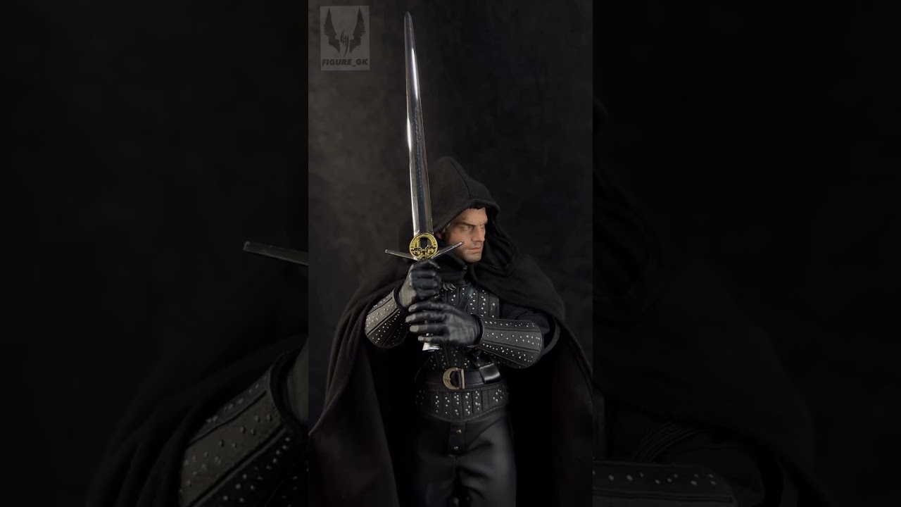 The Witcher (Henry Cavill)  scale 1/6 by Buzz toys 