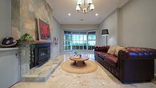 Refined Newtown Living - 14 Braemar Ct, Newtown VIC