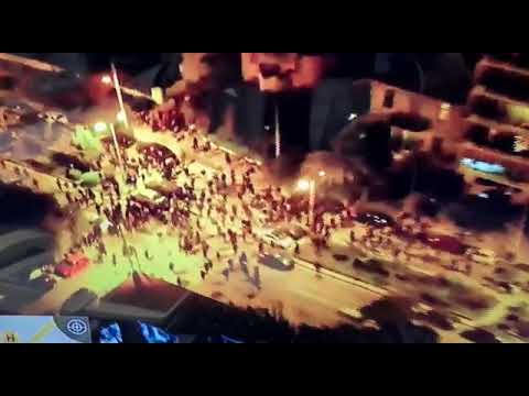 (2) Βίντεο με επεισόδια από τη συγκέντρωση κατά της αστυνομικής βίας, στη Νέα Σμύρνη