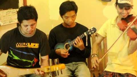 instrument melayu keroncong ampat lima.avi