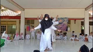 Download lagu Tari Kreasi Kisah Sang Rosul.  Siswa kelas 6 UPT SD Negeri 310 Gresik
