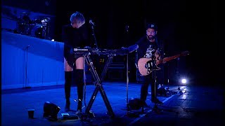 Phantogram - Howling At The Moon (Live) 2017 - Santa Barbara, CA