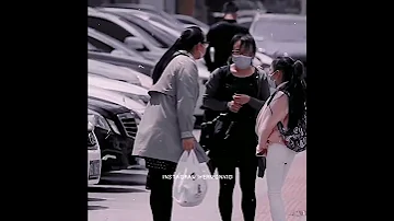 واکنش مردم به پریودی یک دختر بچه وسط خیابان 