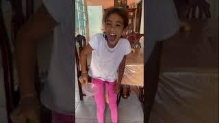 Broma A Mi Primita Parece Que Se Hizo Pipí