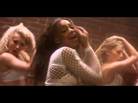 Nia Sioux -