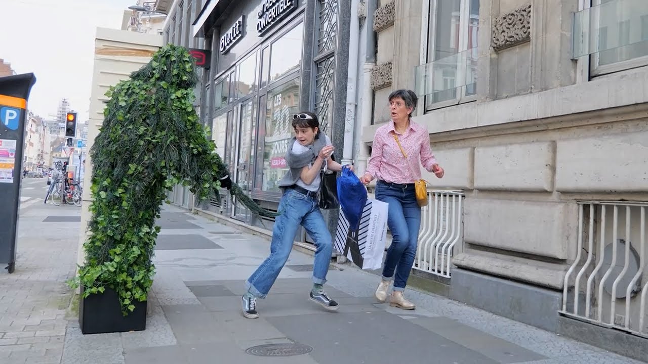 Bushman Prank : The Craziest Screams Ever compilation short