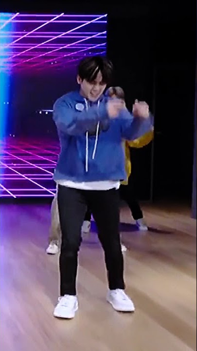 treasure (트레저) hyunsuk dance how you like that by BLΛƆKPIИK focus