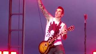 Theory of a deadman- Santa Monica live/ Guitar solo-speech intro