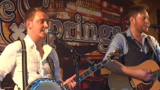 ALICE SPRINGS   'RAGLAN ROAD'