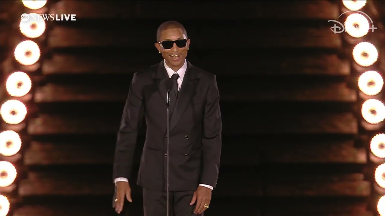 ⁣Pharrell Williams shares message of unity during