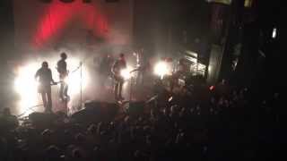 Manchester Orchestra covers Weezer's "Say It Ain't So" live at House of Blues Sunset Strip