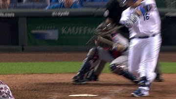 CLE@KC: Butler gets Royals within one with RBI double